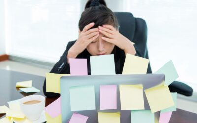 Why knowing too much makes content harder